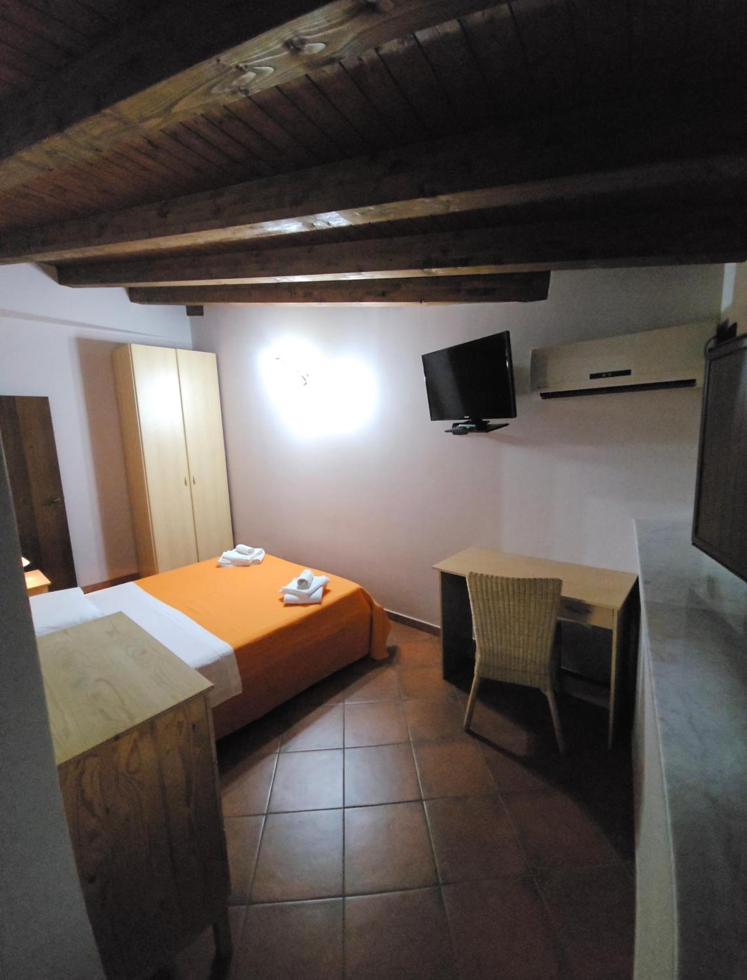 Mavilla Holiday Home Катанія Екстер'єр фото