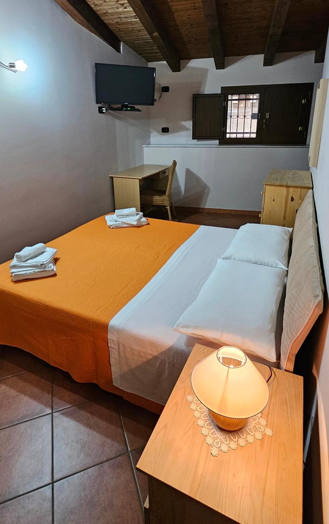 Mavilla Holiday Home Катанія Екстер'єр фото